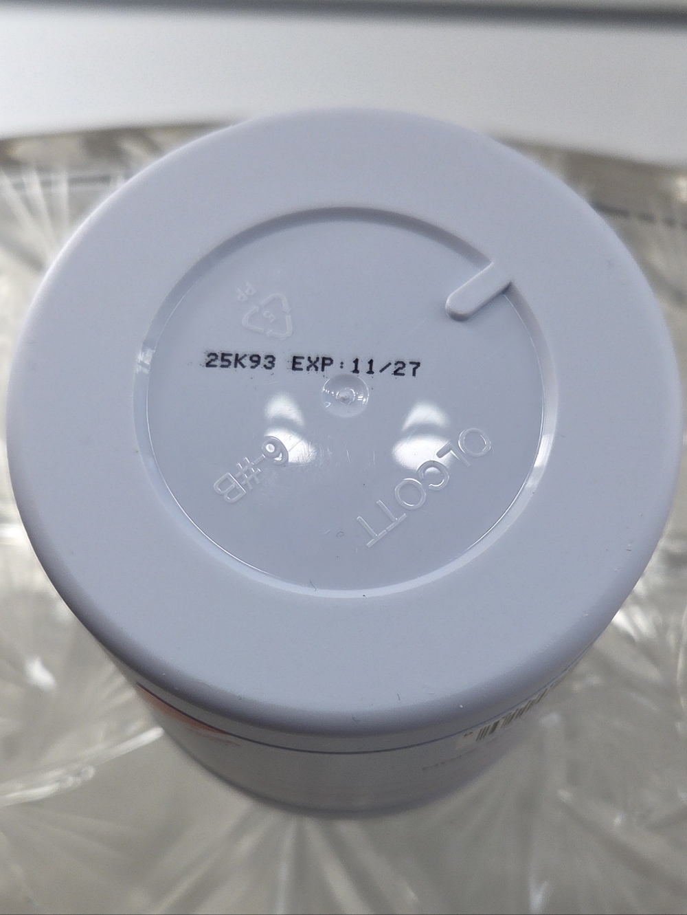 NEW SEALED First Aid Beauty Ultra Repair Cream 6oz Intense Hydration Moisturizer - Picture 3 of 3